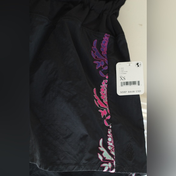 NWT FP Movement Brand Boutique shorts. - Picture 2 of 3